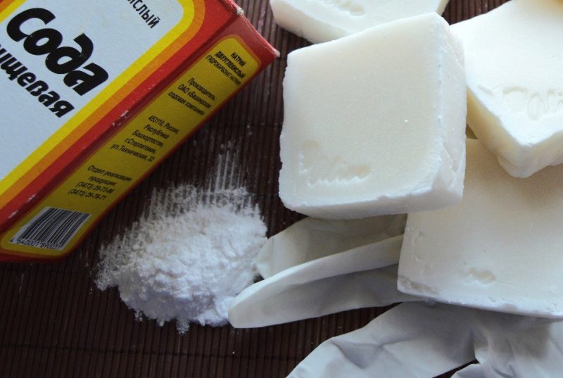 Soda et savon pour bébé