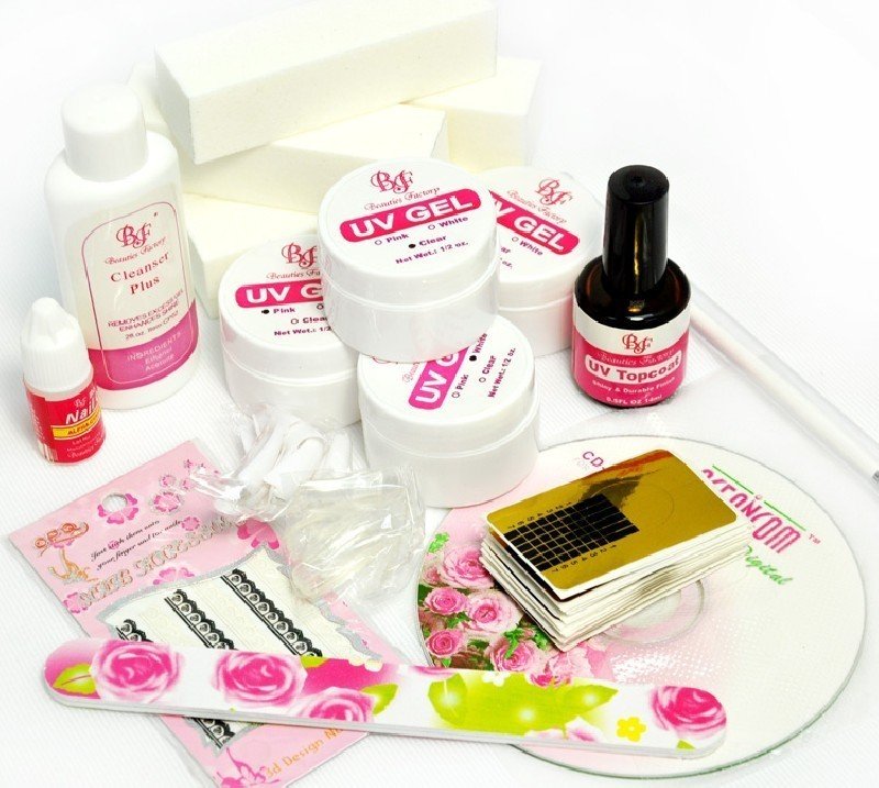 Outils et matériaux d'extension de gel pour ongles