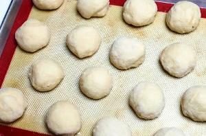 Petits pains au lait caillé